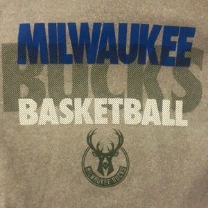 Milwaukee Bucks Basketball Hoodie w/ Zipper Pockets